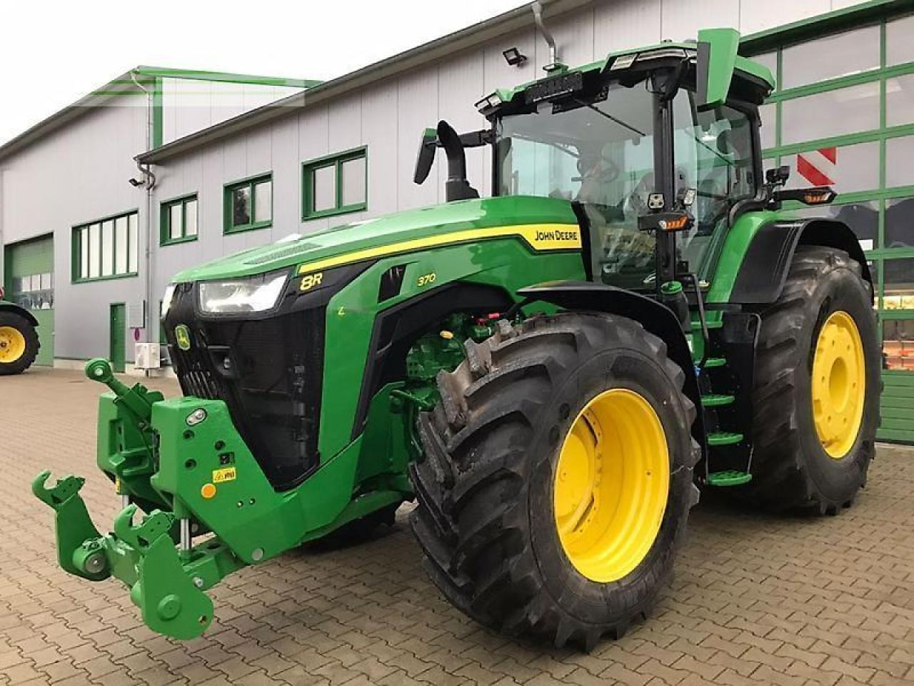 John Deere 8r 370 - Трактор: фото 1 John Deere 8r 370 - Трактор: фото 1