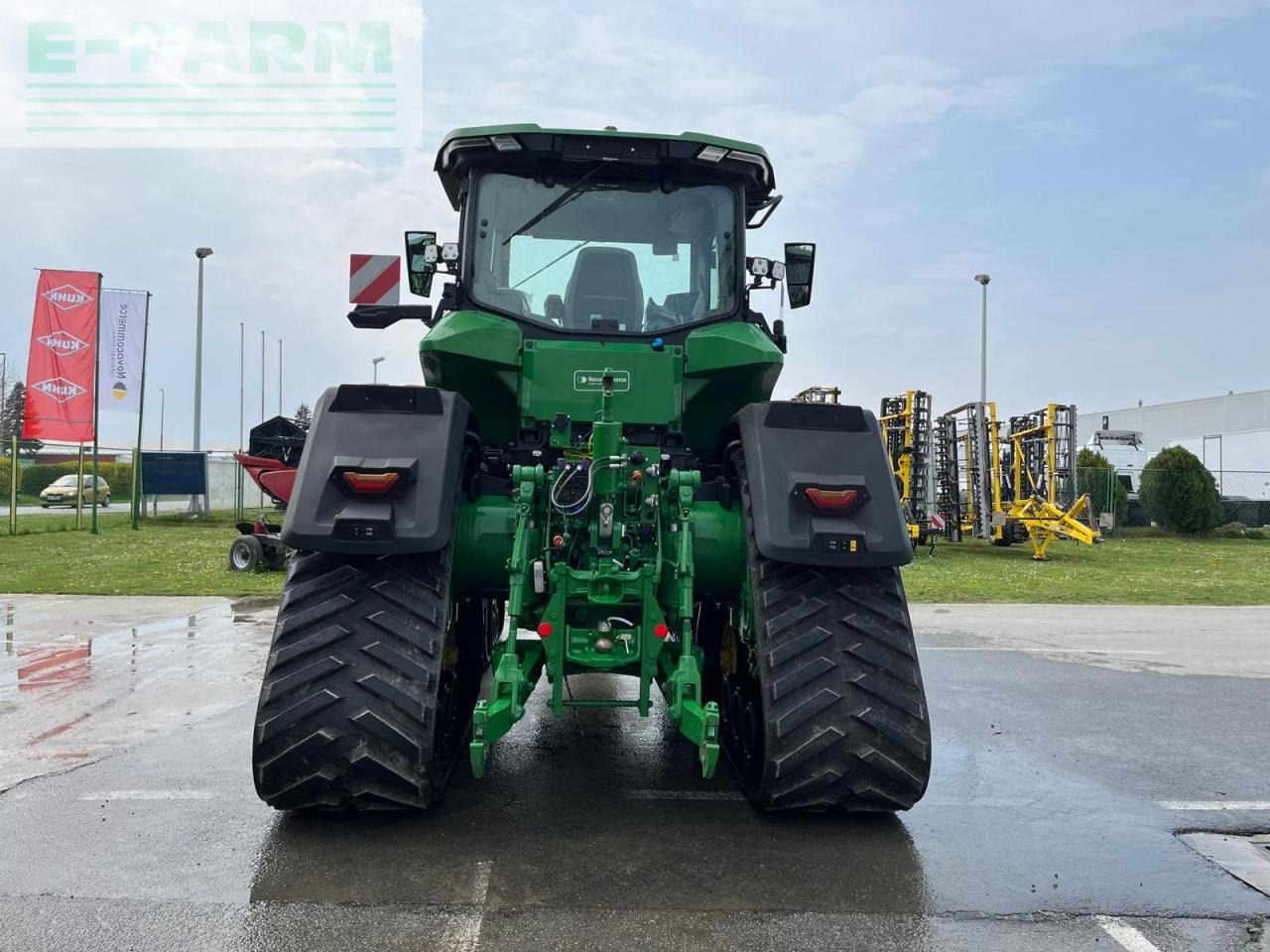 John Deere 8rx410 - Трактор: фото 4 John Deere 8rx410 - Трактор: фото 4