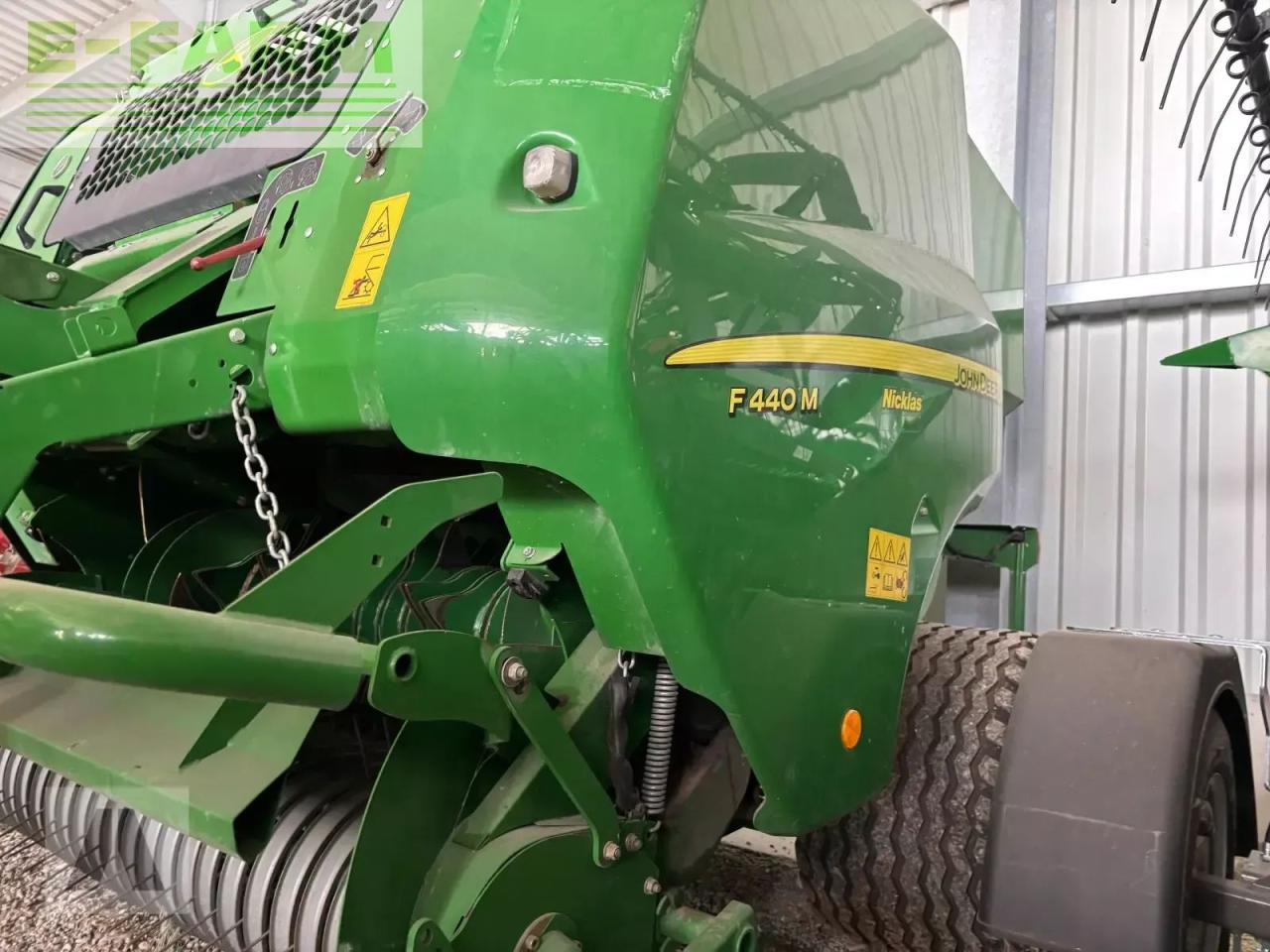 John Deere f440 m - Пресс-подборщик тюковый: фото 4 John Deere f440 m - Пресс-подборщик тюковый: фото 4