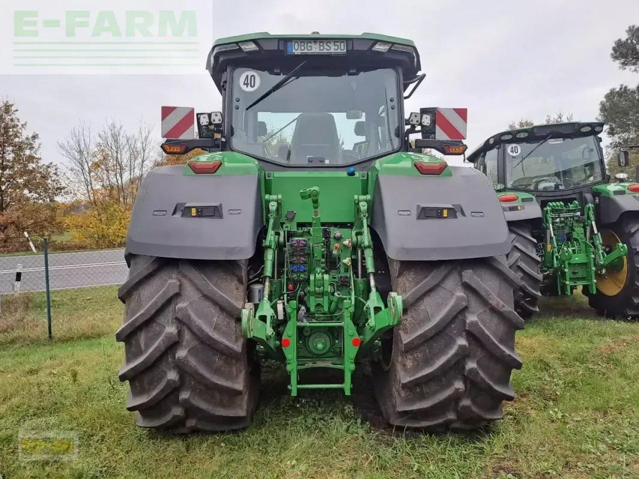 John Deere traktor 8r370 - Трактор: фото 3 John Deere traktor 8r370 - Трактор: фото 3