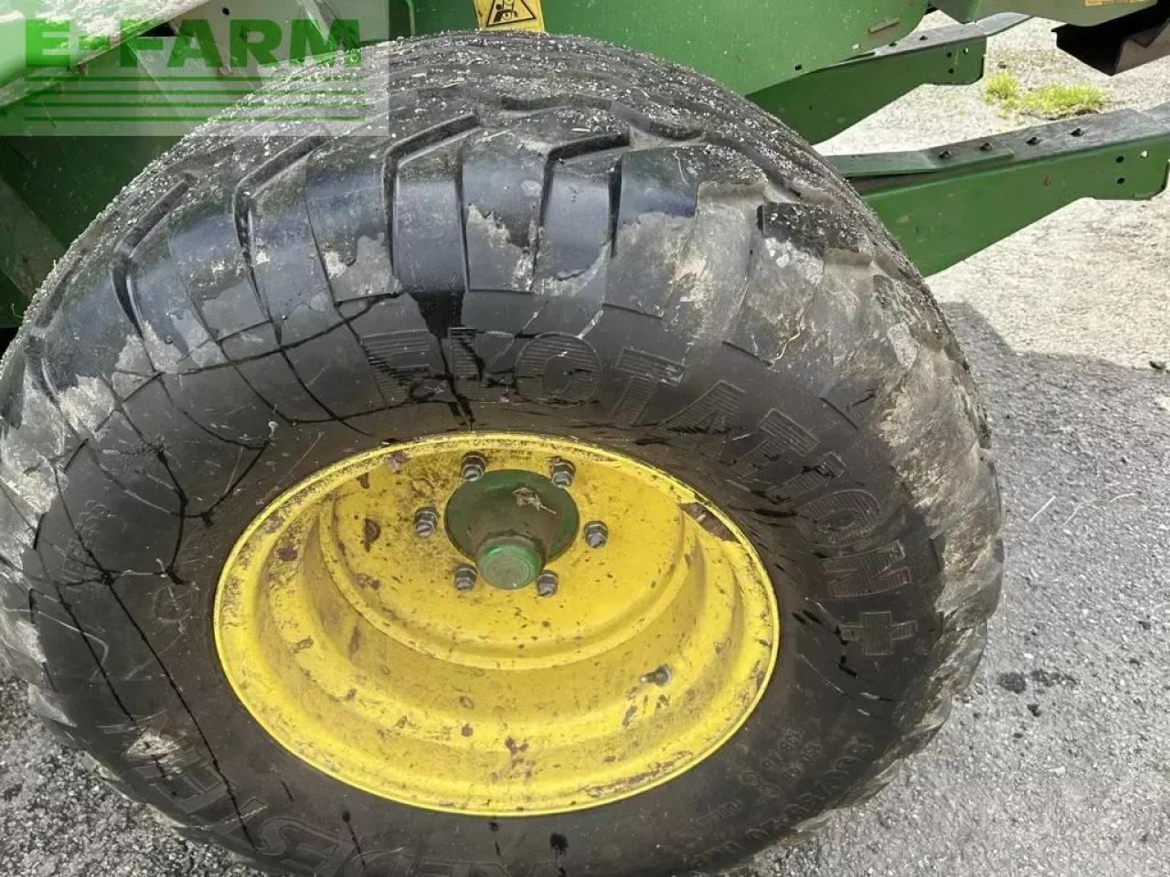 Пресс-подборщик тюковый John Deere v 451 m maxicut 13 couteaux: фото 10