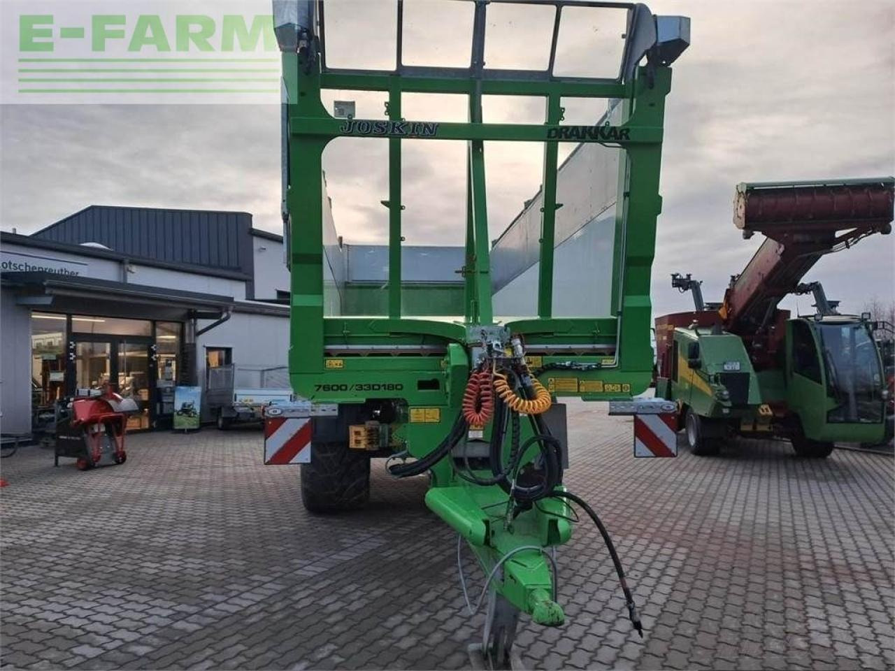 Joskin drakkar 7600/33d180 - Сельскохозяйственный прицеп: фото 2 Joskin drakkar 7600/33d180 - Сельскохозяйственный прицеп: фото 2