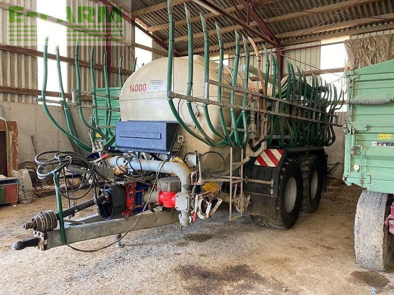 K 14 PUL 14m3 mit 15m Schleppschlauch - Техника для внесения удобрений: фото 2 K 14 PUL 14m3 mit 15m Schleppschlauch - Техника для внесения удобрений: фото 2