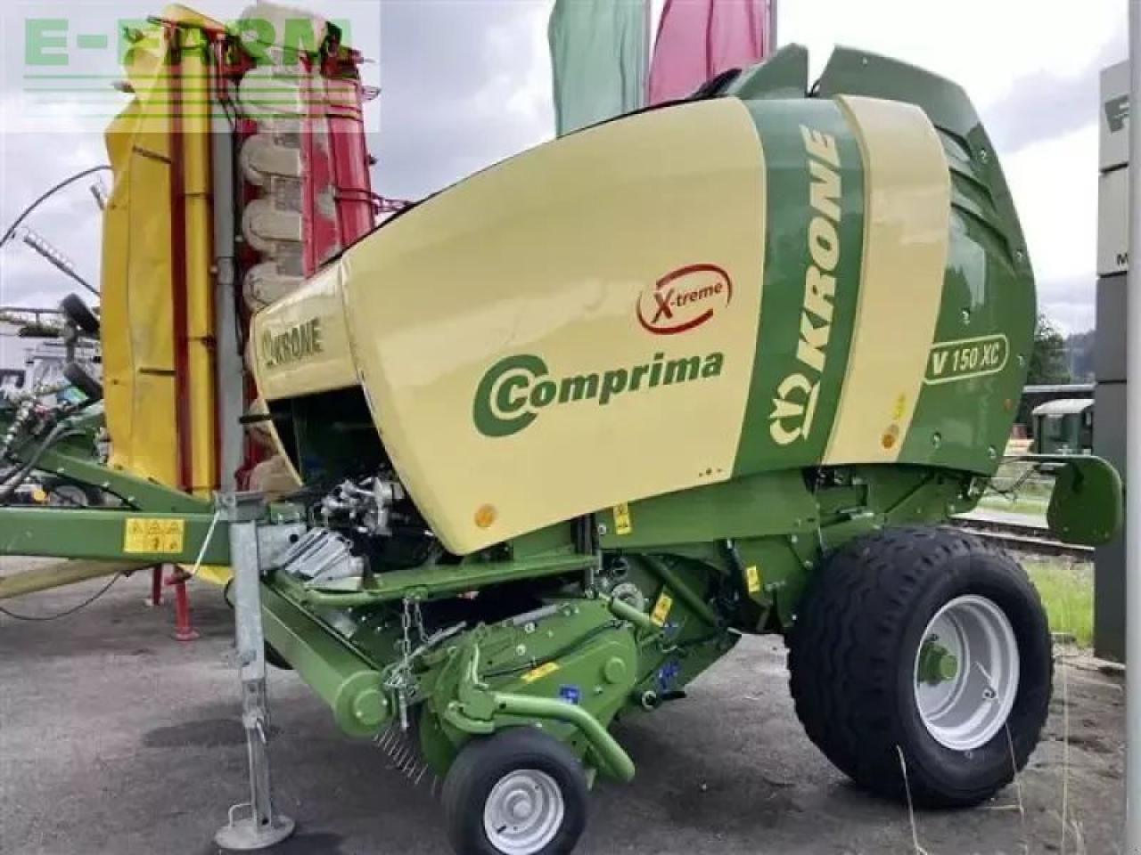 Krone comprima v 150 xc xtrem - Пресс-подборщик тюковый: фото 1 Krone comprima v 150 xc xtrem - Пресс-подборщик тюковый: фото 1