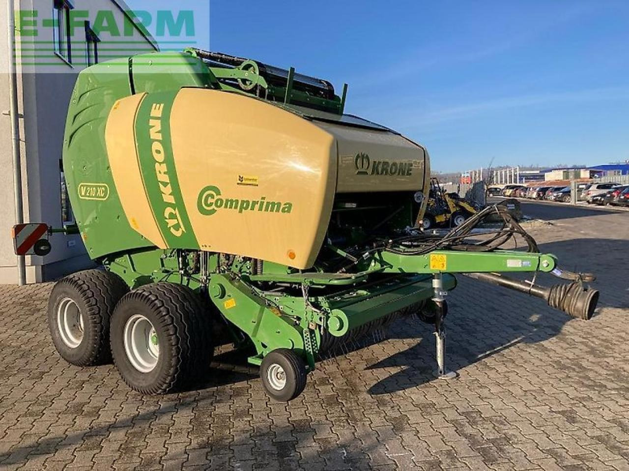 Krone comprima v 210 xc - Пресс-подборщик тюковый: фото 1 Krone comprima v 210 xc - Пресс-подборщик тюковый: фото 1