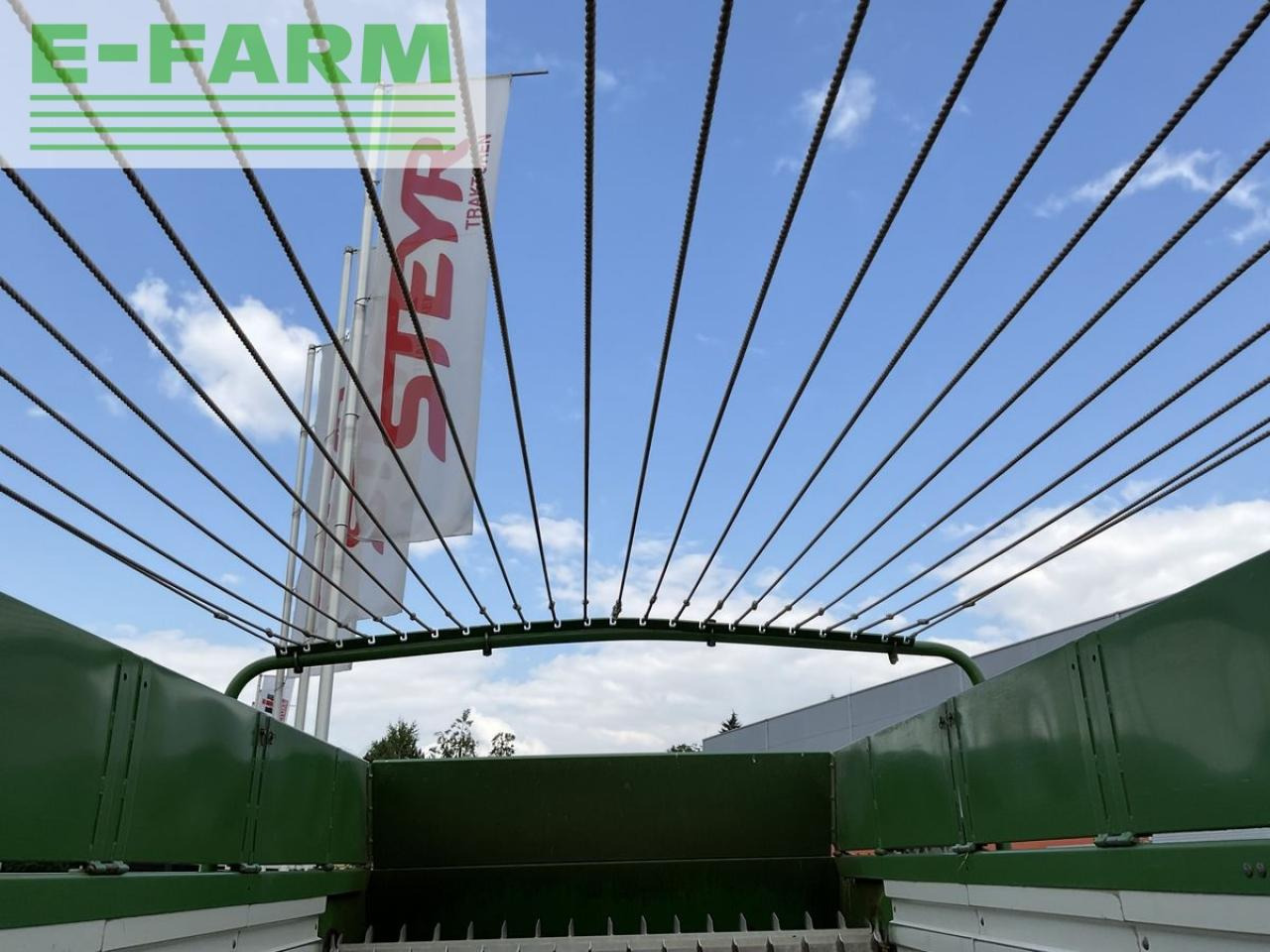 Krone krone ladewagen titan r 48/gd - Сельскохозяйственный прицеп-самосвал: фото 4 Krone krone ladewagen titan r 48/gd - Сельскохозяйственный прицеп-самосвал: фото 4