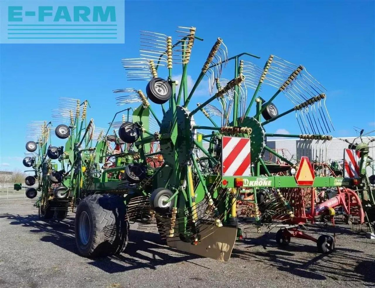 Krone swadro 2000 - Сеноворошилка: фото 3 Krone swadro 2000 - Сеноворошилка: фото 3