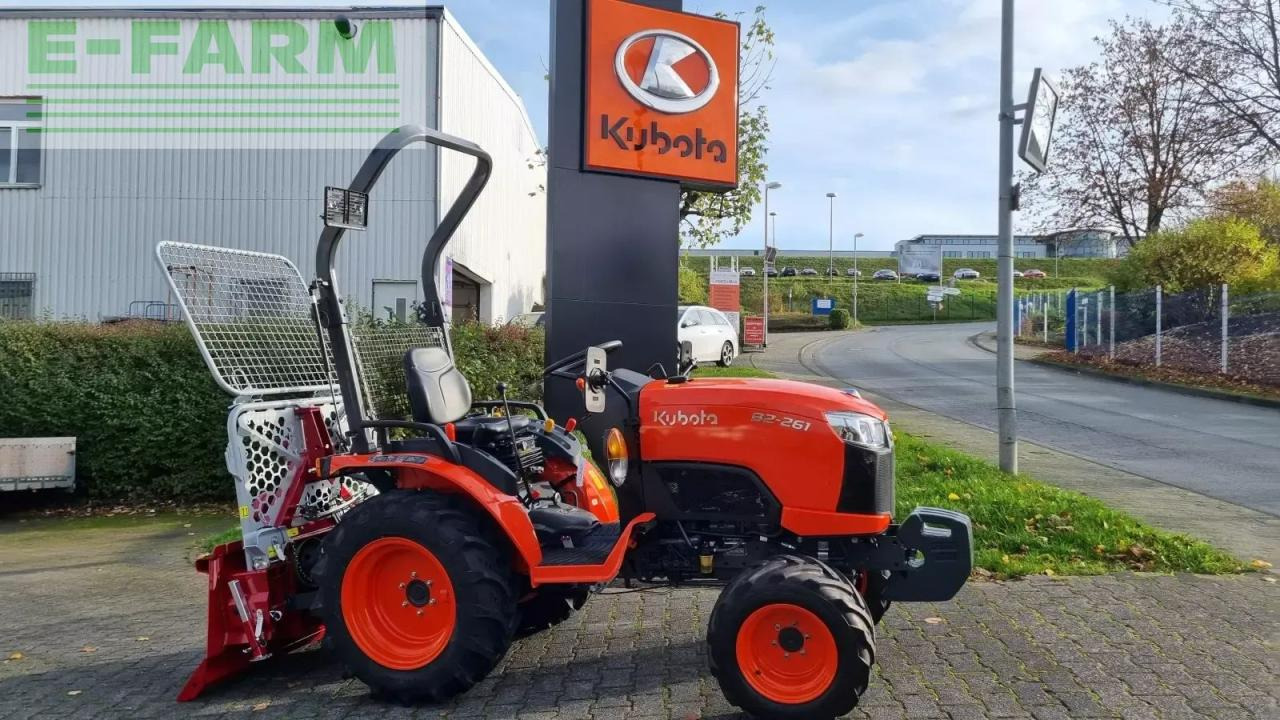 Kubota b2261 hydrostat - Трактор: фото 4 Kubota b2261 hydrostat - Трактор: фото 4