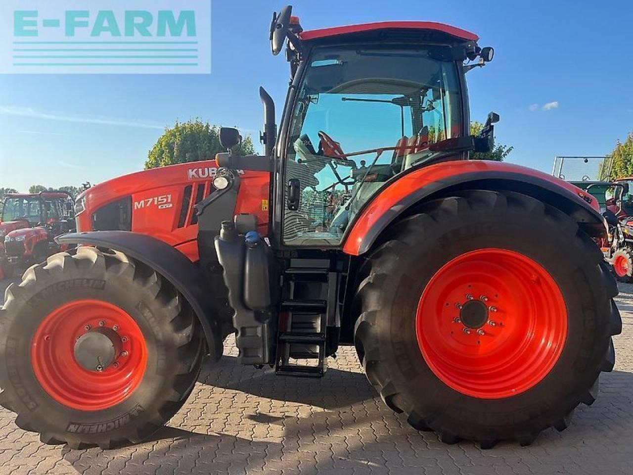 Kubota m7151 - Трактор: фото 2 Kubota m7151 - Трактор: фото 2