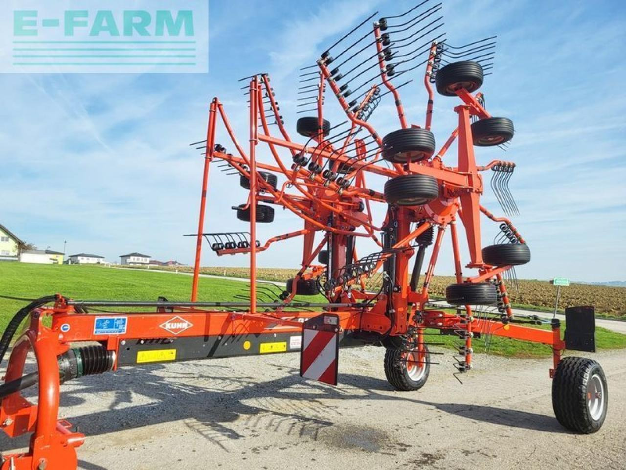 Kuhn ga7501+ 2-kreisel-mittelschwader - Сеноворошилка: фото 1 Kuhn ga7501+ 2-kreisel-mittelschwader - Сеноворошилка: фото 1