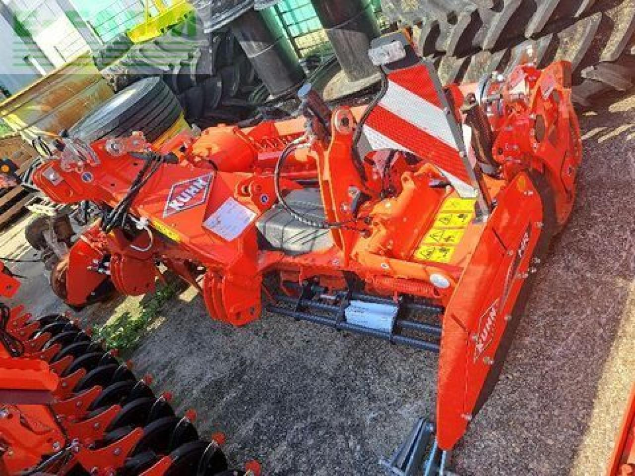 Kuhn hr3030 - Дисковая борона: фото 1 Kuhn hr3030 - Дисковая борона: фото 1