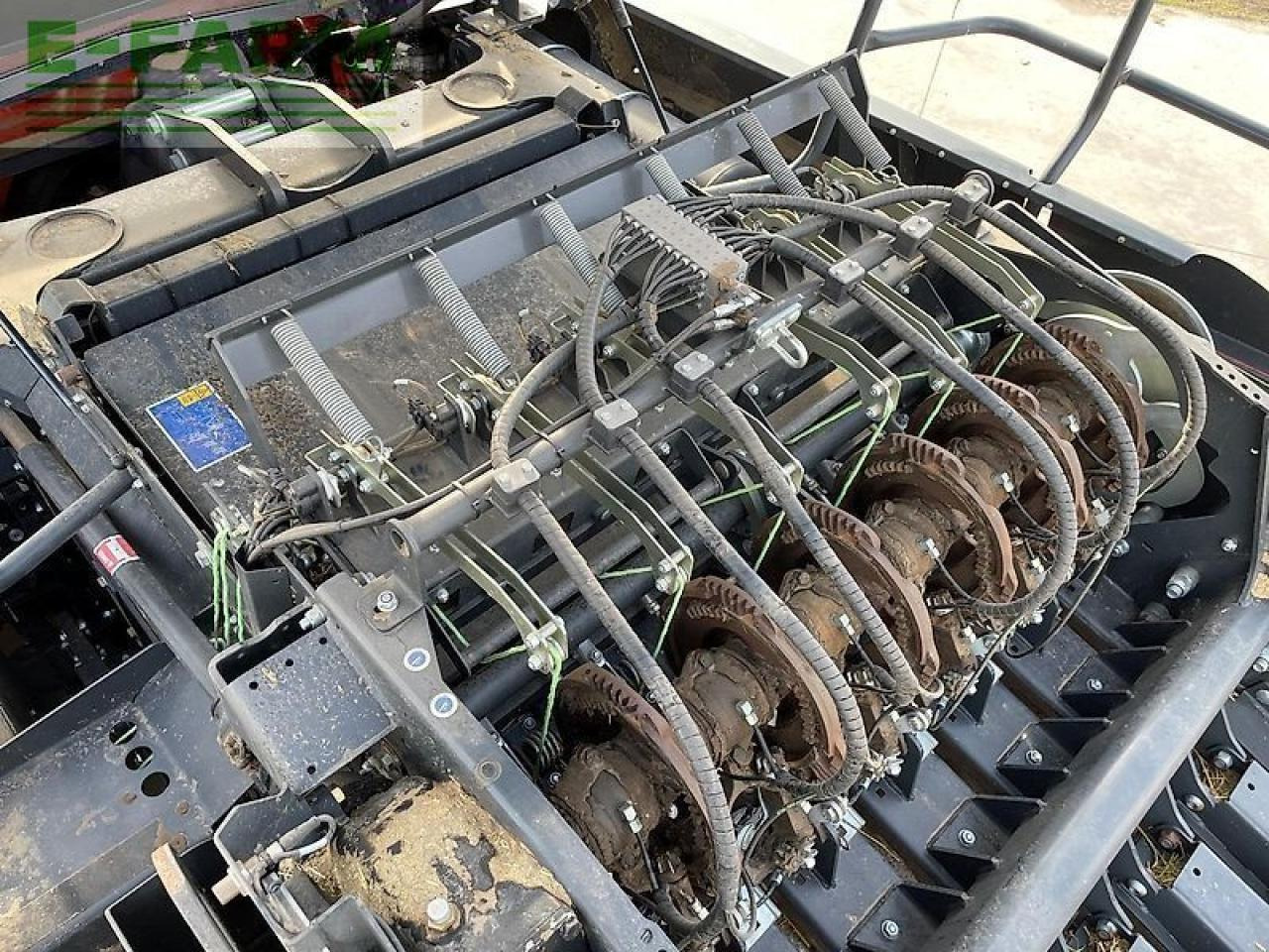 Пресс-подборщик тюковый Kuhn lsb 1290d: фото 37 Пресс-подборщик тюковый Kuhn lsb 1290d: фото 37