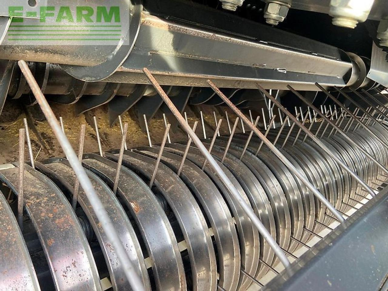 Пресс-подборщик тюковый Kuhn lsb 1290d: фото 12 Пресс-подборщик тюковый Kuhn lsb 1290d: фото 12