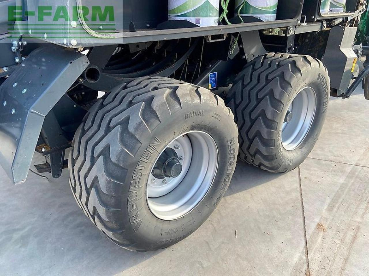 Пресс-подборщик тюковый Kuhn lsb 1290d: фото 18 Пресс-подборщик тюковый Kuhn lsb 1290d: фото 18