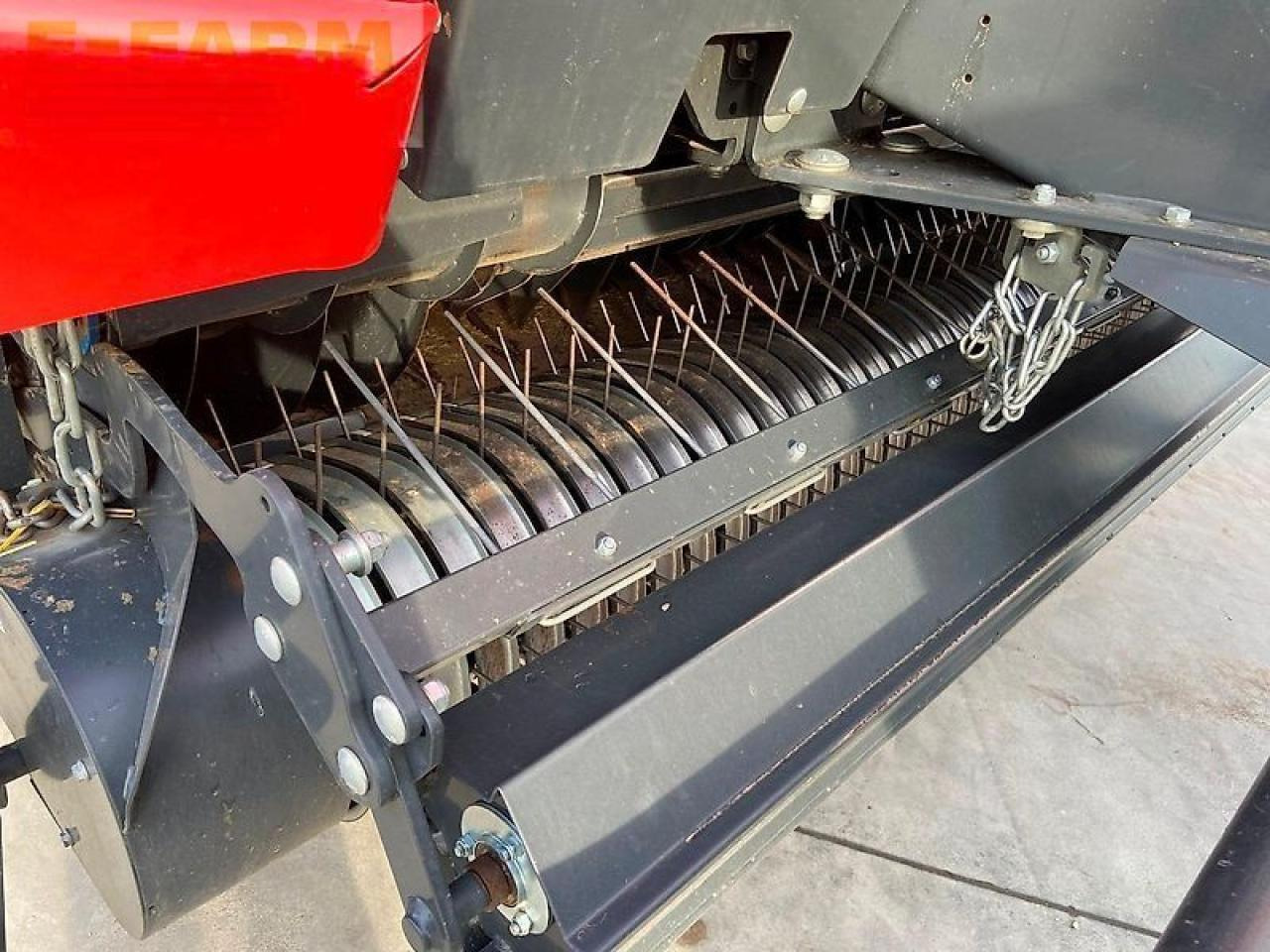 Пресс-подборщик тюковый Kuhn lsb 1290d: фото 9 Пресс-подборщик тюковый Kuhn lsb 1290d: фото 9