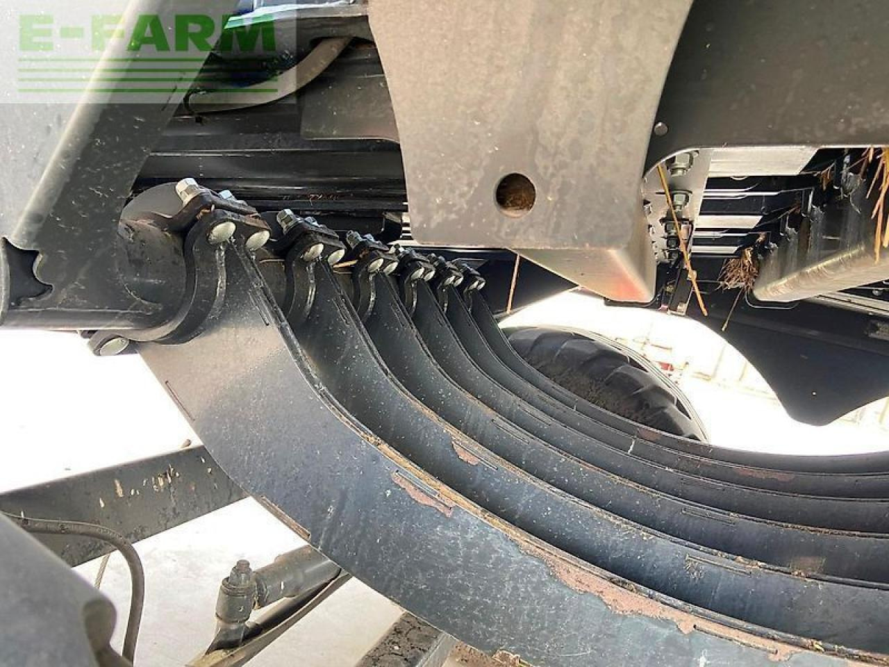 Пресс-подборщик тюковый Kuhn lsb 1290d: фото 21 Пресс-подборщик тюковый Kuhn lsb 1290d: фото 21