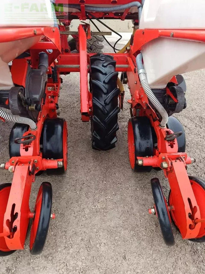 Kuhn maxima 4 rangs - Сеялка точного высева: фото 5 Kuhn maxima 4 rangs - Сеялка точного высева: фото 5