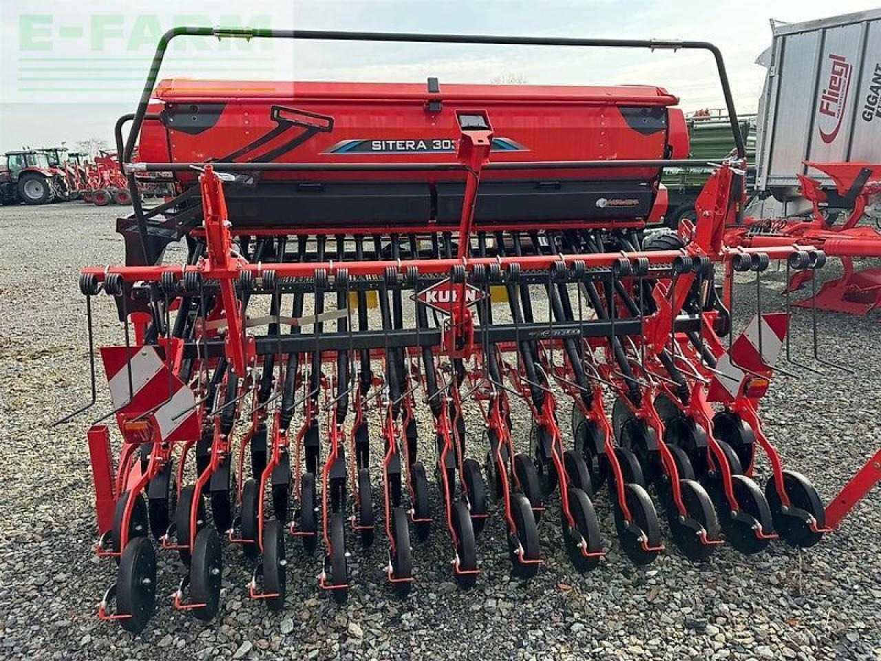 Kuhn sitera 3030-24 e - Сеялка: фото 1 Kuhn sitera 3030-24 e - Сеялка: фото 1