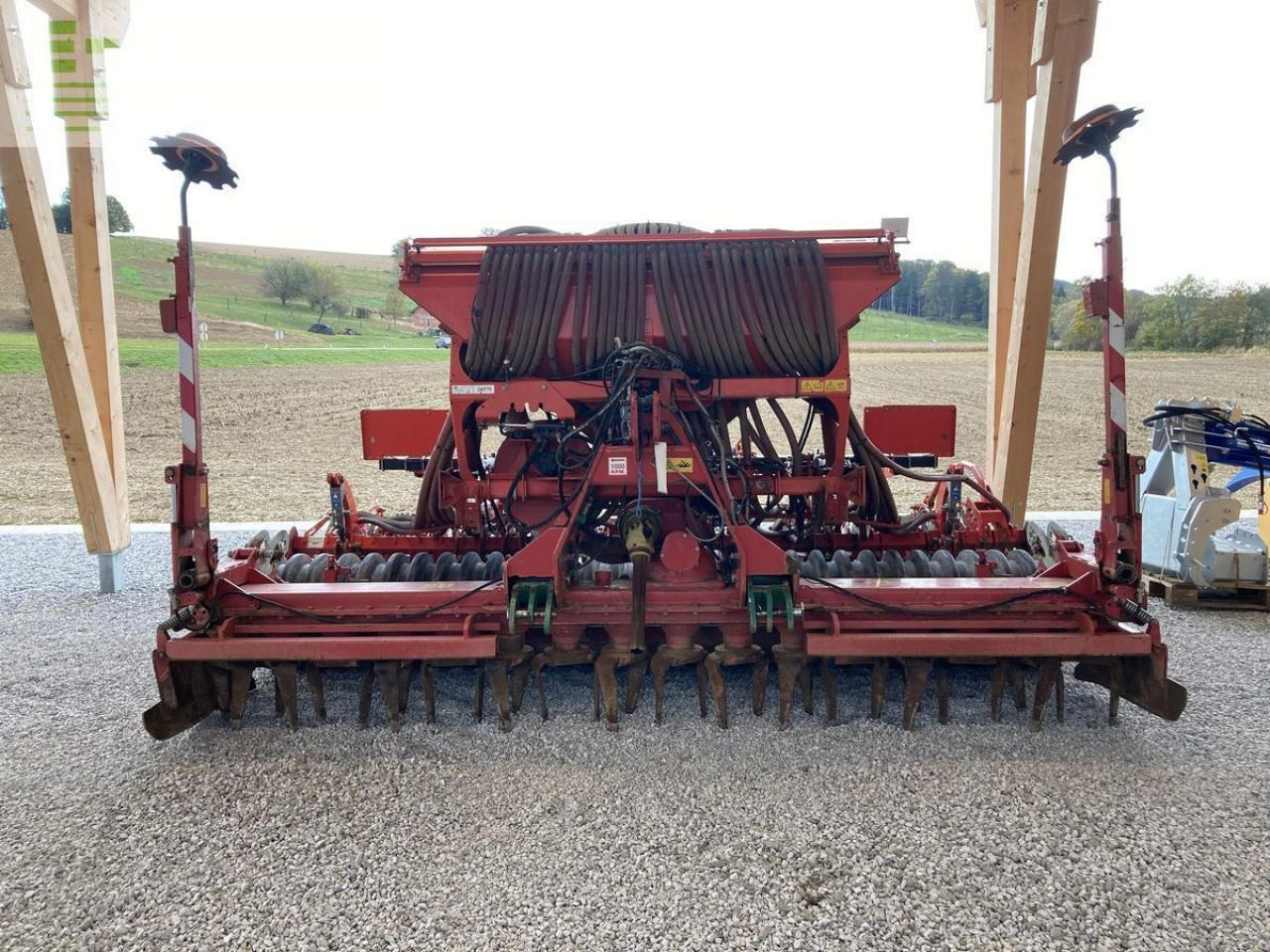 Kverneland ngs 101 mit kuhn venta lc 4000 - Посевной комплекс: фото 4 Kverneland ngs 101 mit kuhn venta lc 4000 - Посевной комплекс: фото 4