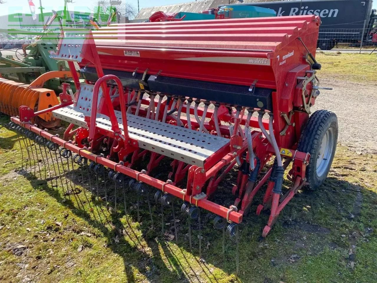 Kverneland semoir à grains m-drill kverneland - Сеялка точного высева: фото 4 Kverneland semoir à grains m-drill kverneland - Сеялка точного высева: фото 4