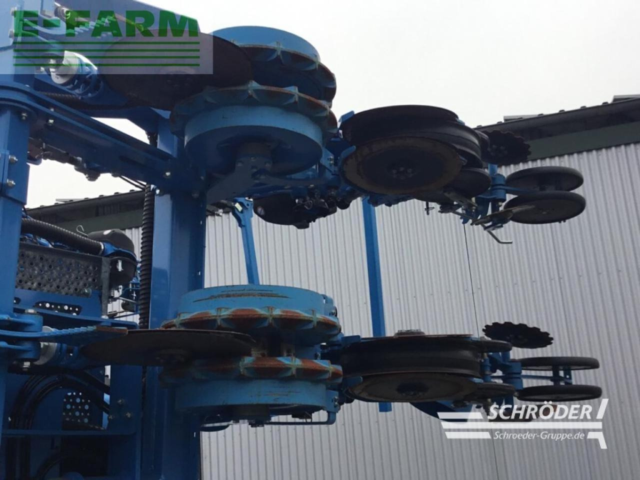Lemken azurit 9 | demomaschine | nur 131 hektar - Сеялка точного высева: фото 5 Lemken azurit 9 | demomaschine | nur 131 hektar - Сеялка точного высева: фото 5
