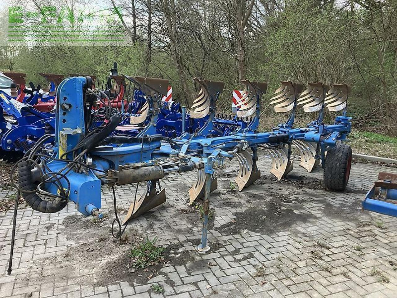 Lemken juwel 8 v t 5/1 drehpflug 6 schar - Плуг: фото 3 Lemken juwel 8 v t 5/1 drehpflug 6 schar - Плуг: фото 3