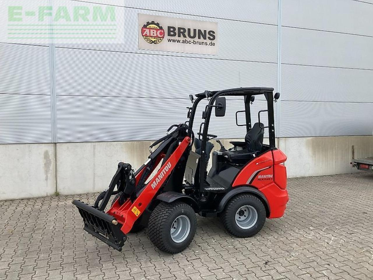 Manitou mla 2-25 h - Мини-экскаватор: фото 1 Manitou mla 2-25 h - Мини-экскаватор: фото 1