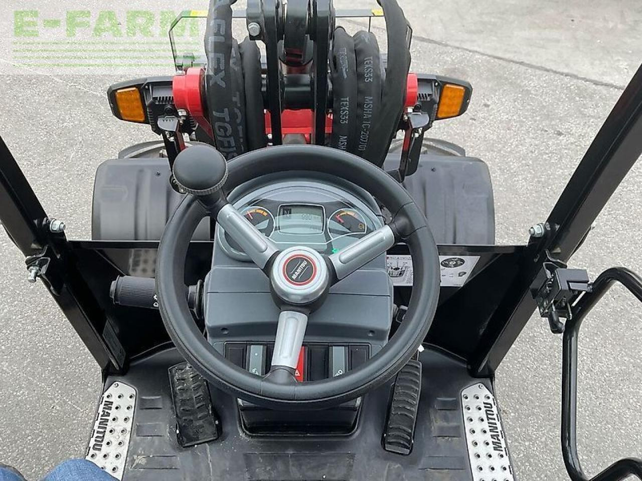 Компактный фронтальный погрузчик Manitou mla 3-25 h: фото 9