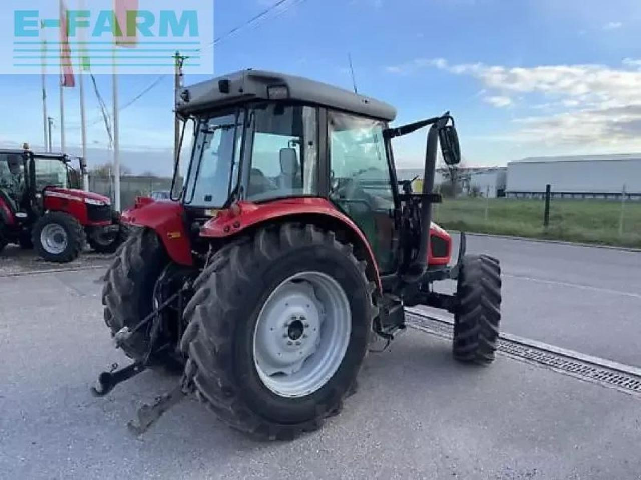 Massey Ferguson 5455 - Трактор: фото 4 Massey Ferguson 5455 - Трактор: фото 4