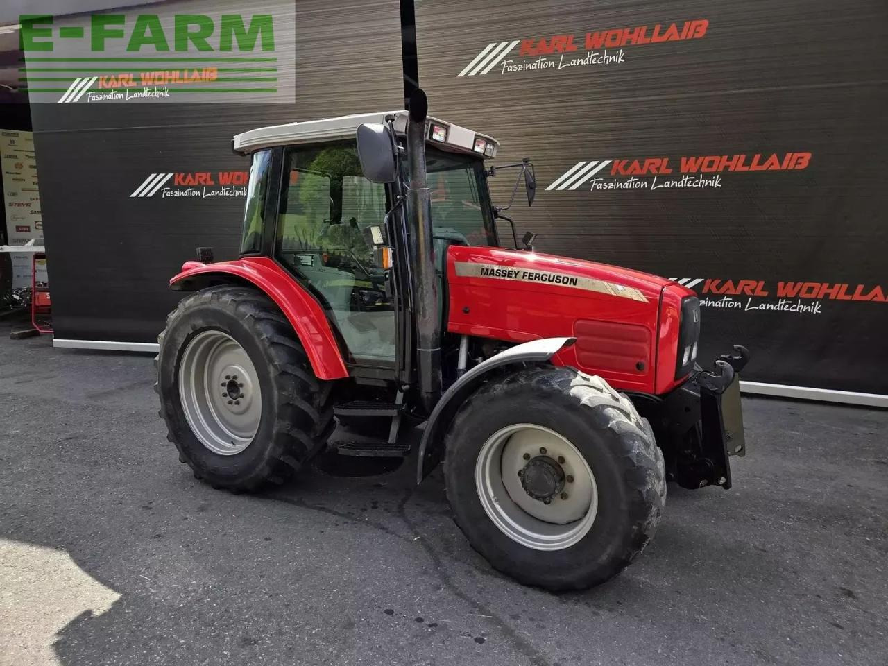 Massey Ferguson 6235-4 - Трактор: фото 3 Massey Ferguson 6235-4 - Трактор: фото 3