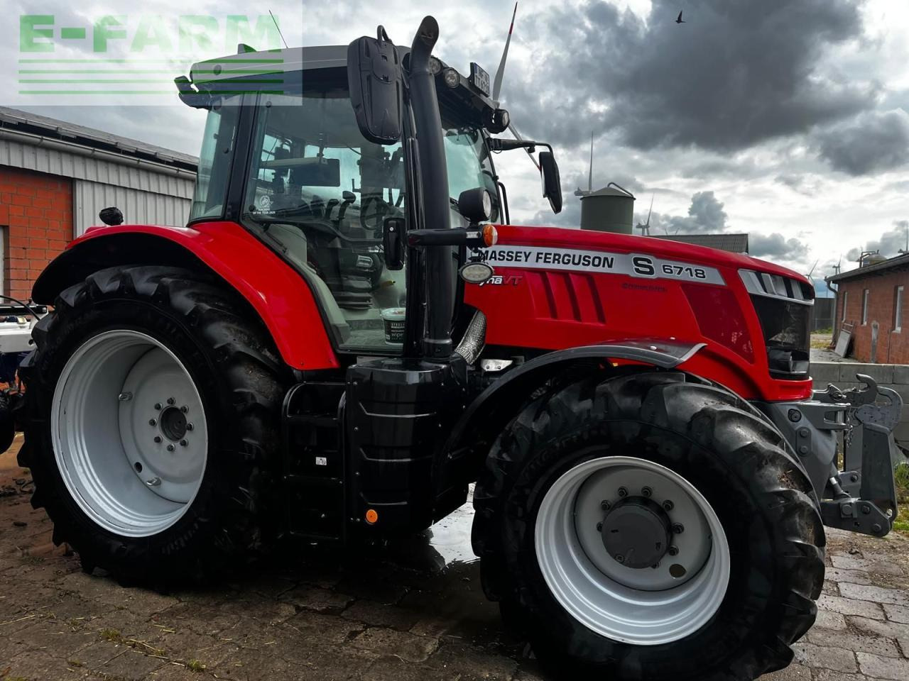 Massey Ferguson 6718S Dyna-VT - Трактор: фото 3 Massey Ferguson 6718S Dyna-VT - Трактор: фото 3