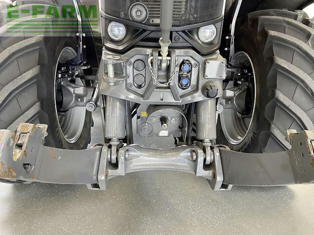 Massey Ferguson 8s.225 dyna e-power - Трактор: фото 5 Massey Ferguson 8s.225 dyna e-power - Трактор: фото 5