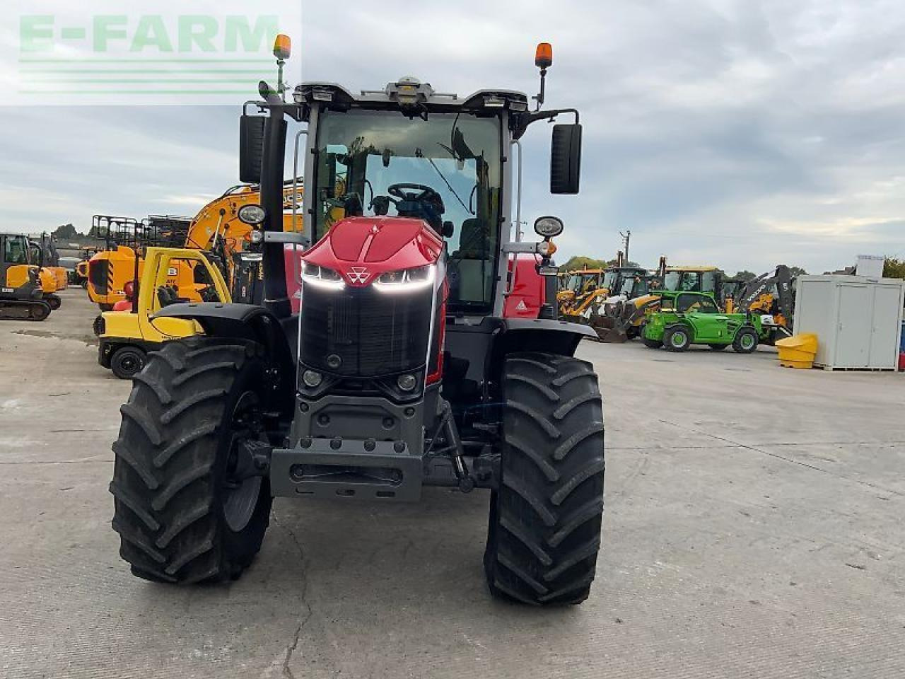 Massey Ferguson 8s.225 dyna e power tractor (st24558) - Трактор: фото 4 Massey Ferguson 8s.225 dyna e power tractor (st24558) - Трактор: фото 4