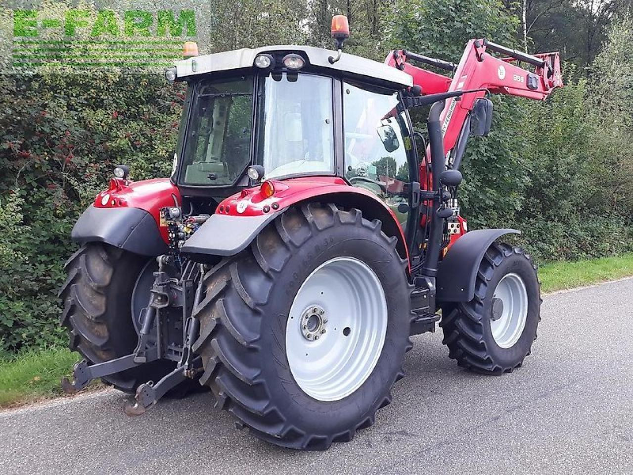 Massey Ferguson mf 5713 sl - Трактор: фото 5 Massey Ferguson mf 5713 sl - Трактор: фото 5