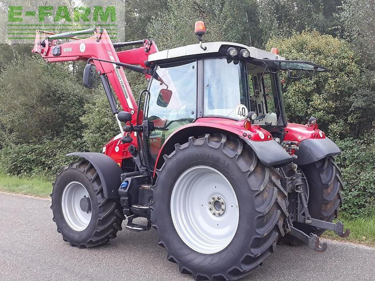 Massey Ferguson mf 5713 sl - Трактор: фото 3 Massey Ferguson mf 5713 sl - Трактор: фото 3