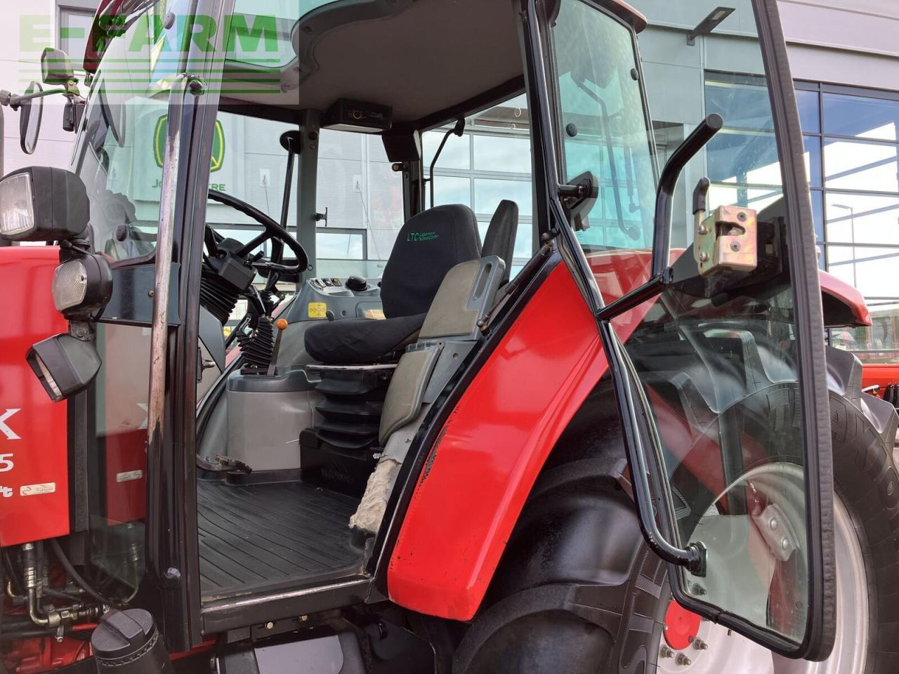 McCormick cx 75 - Трактор: фото 5 McCormick cx 75 - Трактор: фото 5