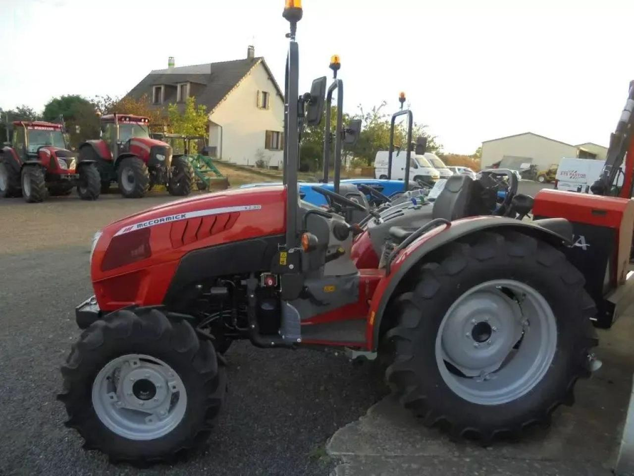 McCormick x2-55 - Трактор: фото 2 McCormick x2-55 - Трактор: фото 2