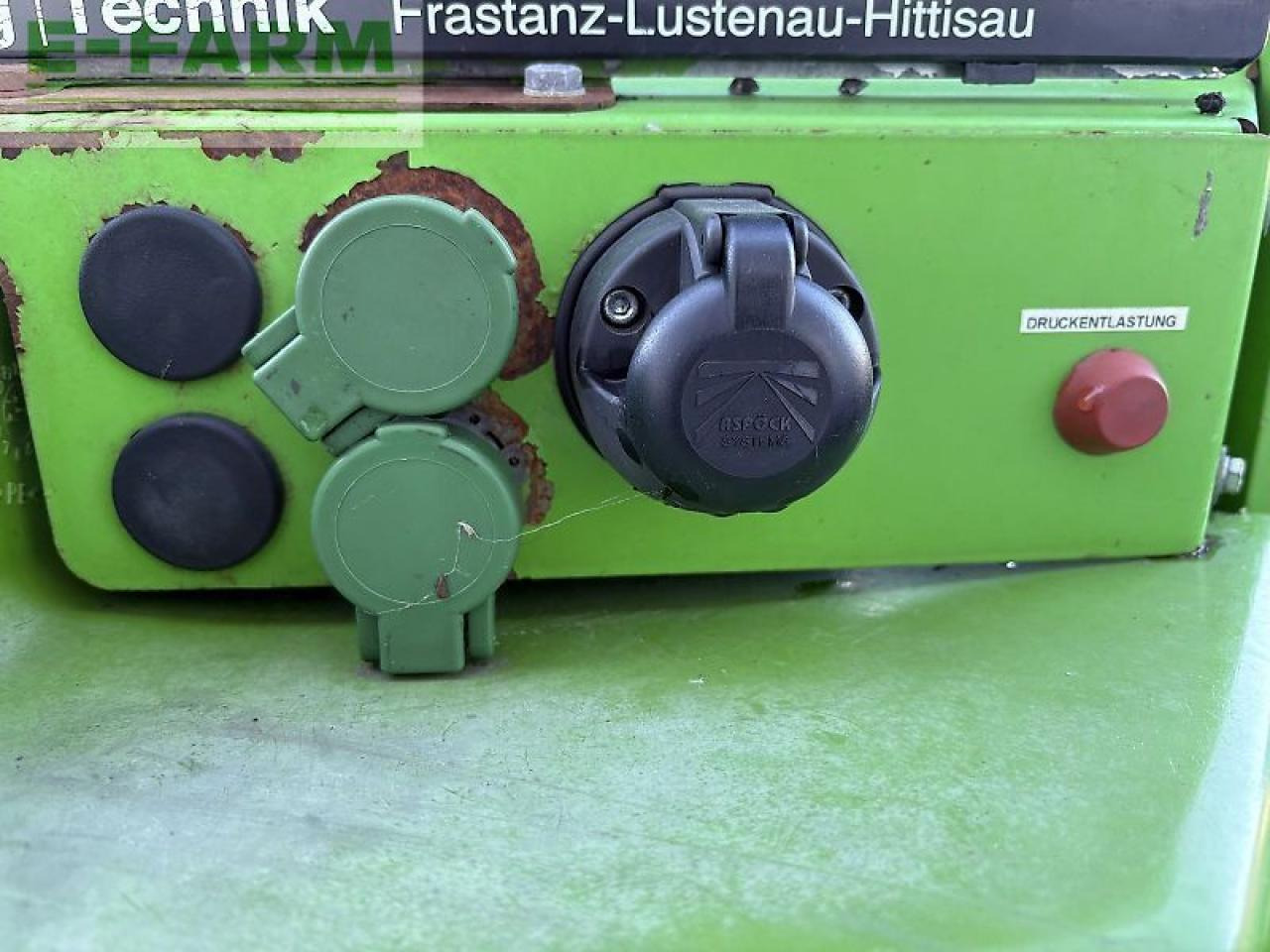 Телескопический погрузчик Merlo p 32.6 top: фото 7