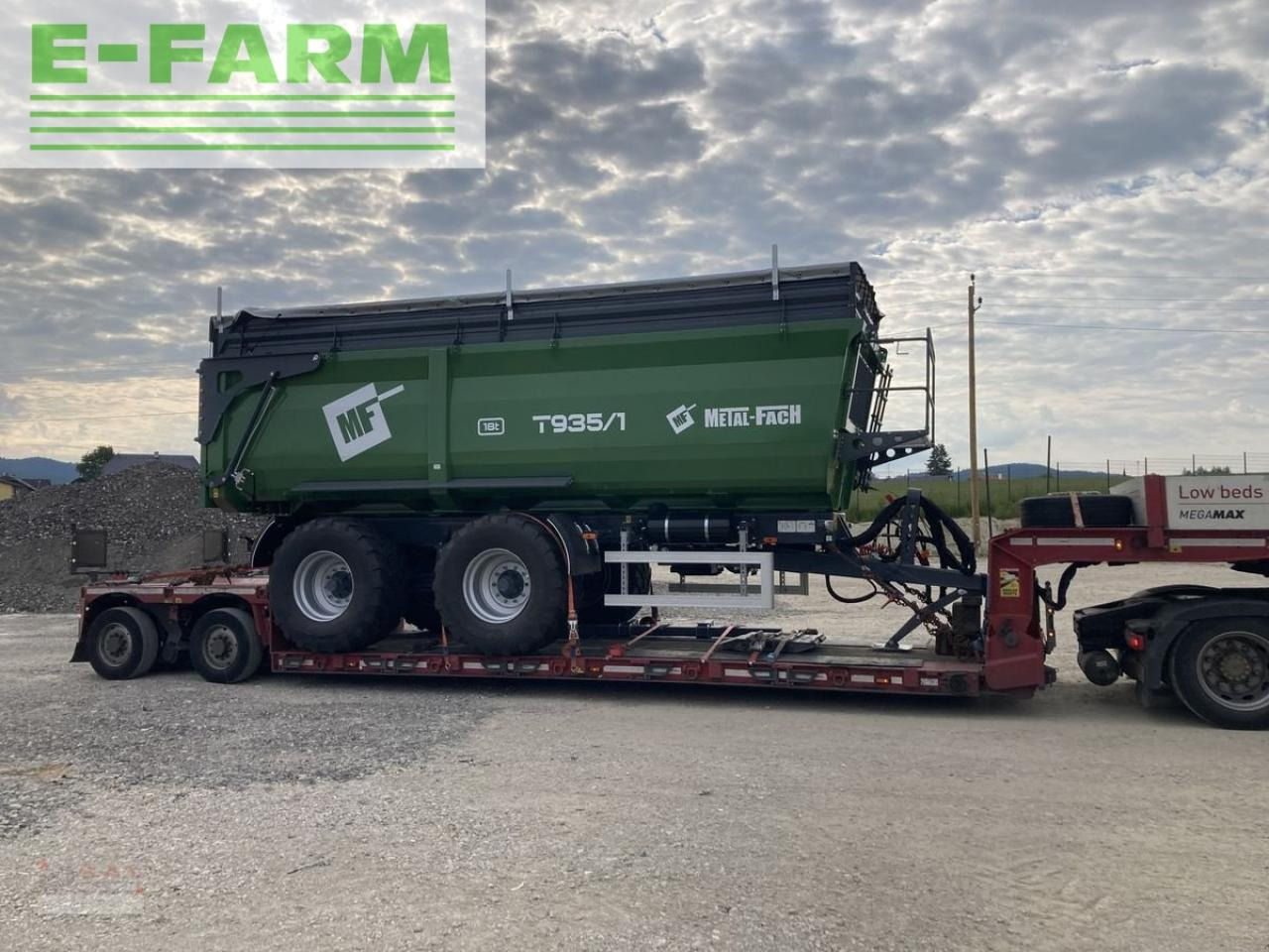 Metal-Fach t 935/1-24 to muldenkipper-voll - Сельскохозяйственный прицеп-самосвал: фото 2 Metal-Fach t 935/1-24 to muldenkipper-voll - Сельскохозяйственный прицеп-самосвал: фото 2