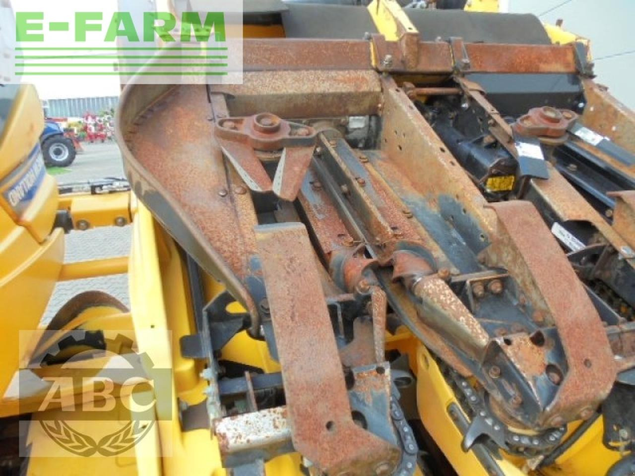 New Holland 980 cf 8r 75 - Жатка кукурузная: фото 5 New Holland 980 cf 8r 75 - Жатка кукурузная: фото 5