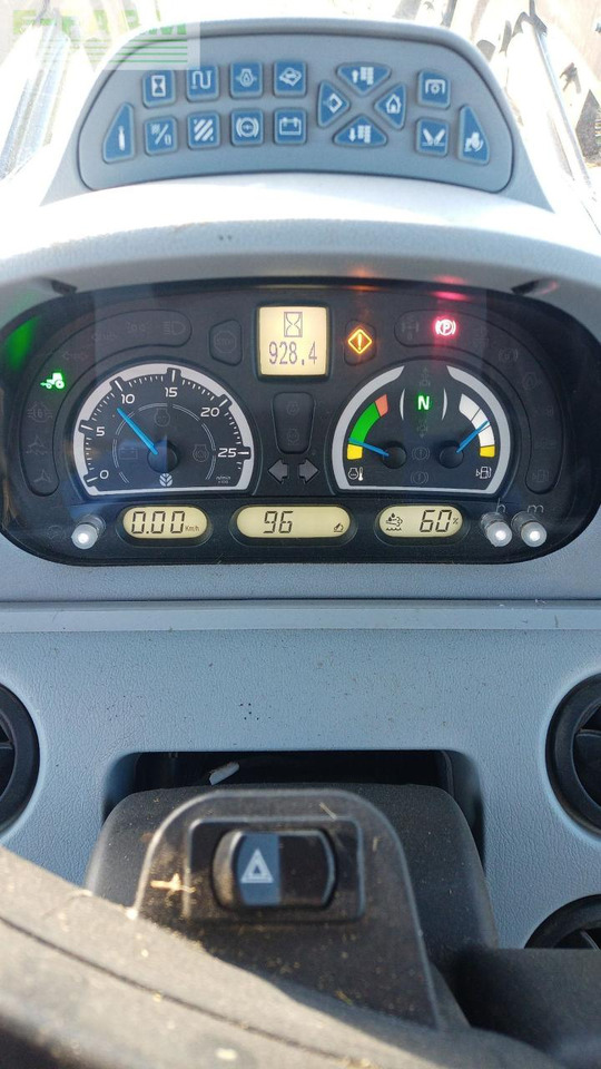 New Holland T5.140 AC AC - Трактор: фото 5 New Holland T5.140 AC AC - Трактор: фото 5