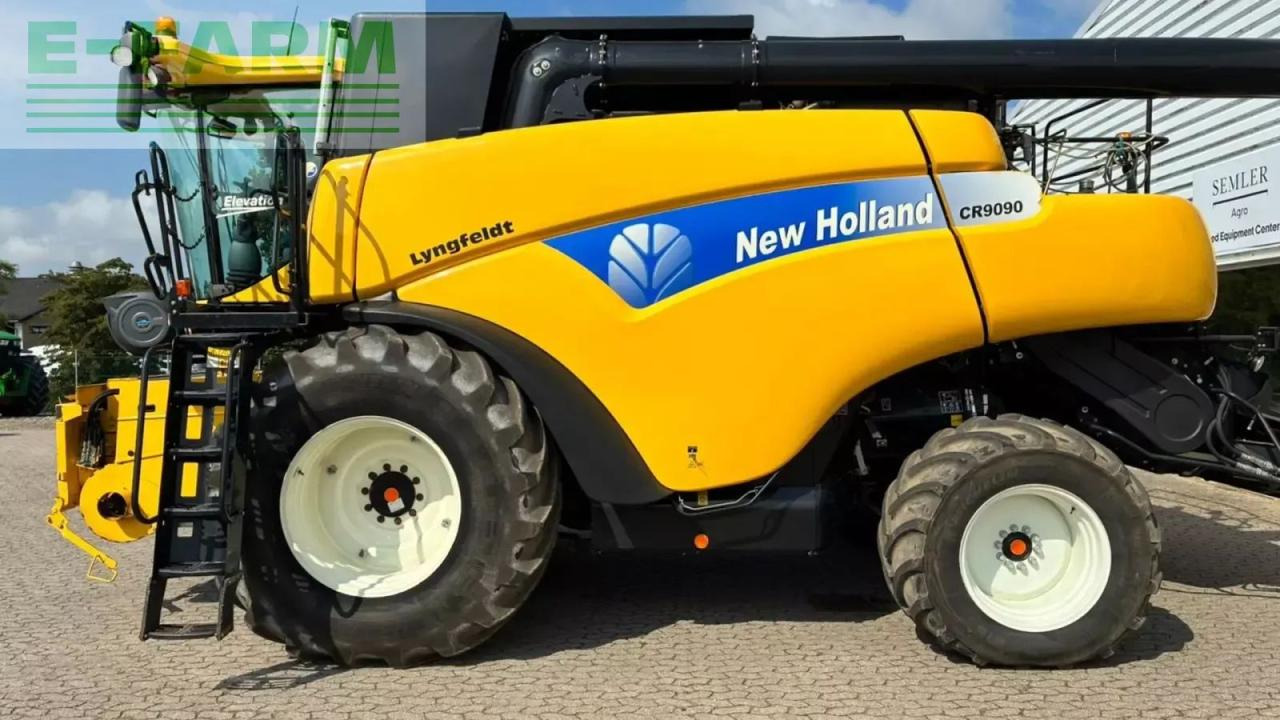 New Holland cr9090 cr9090 - Зерноуборочный комбайн: фото 3 New Holland cr9090 cr9090 - Зерноуборочный комбайн: фото 3
