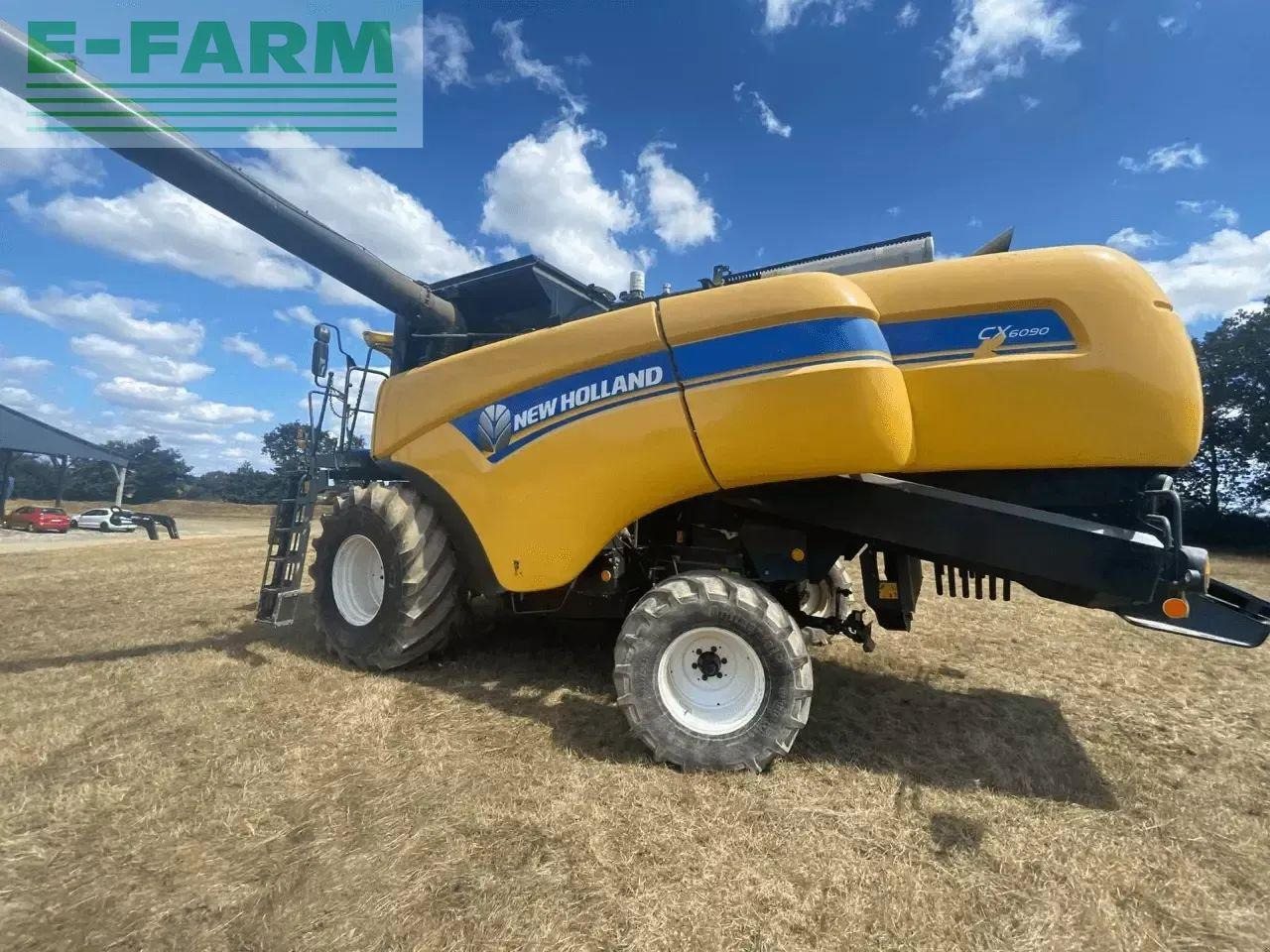 New Holland cx 6090 std - Зерноуборочный комбайн: фото 1 New Holland cx 6090 std - Зерноуборочный комбайн: фото 1