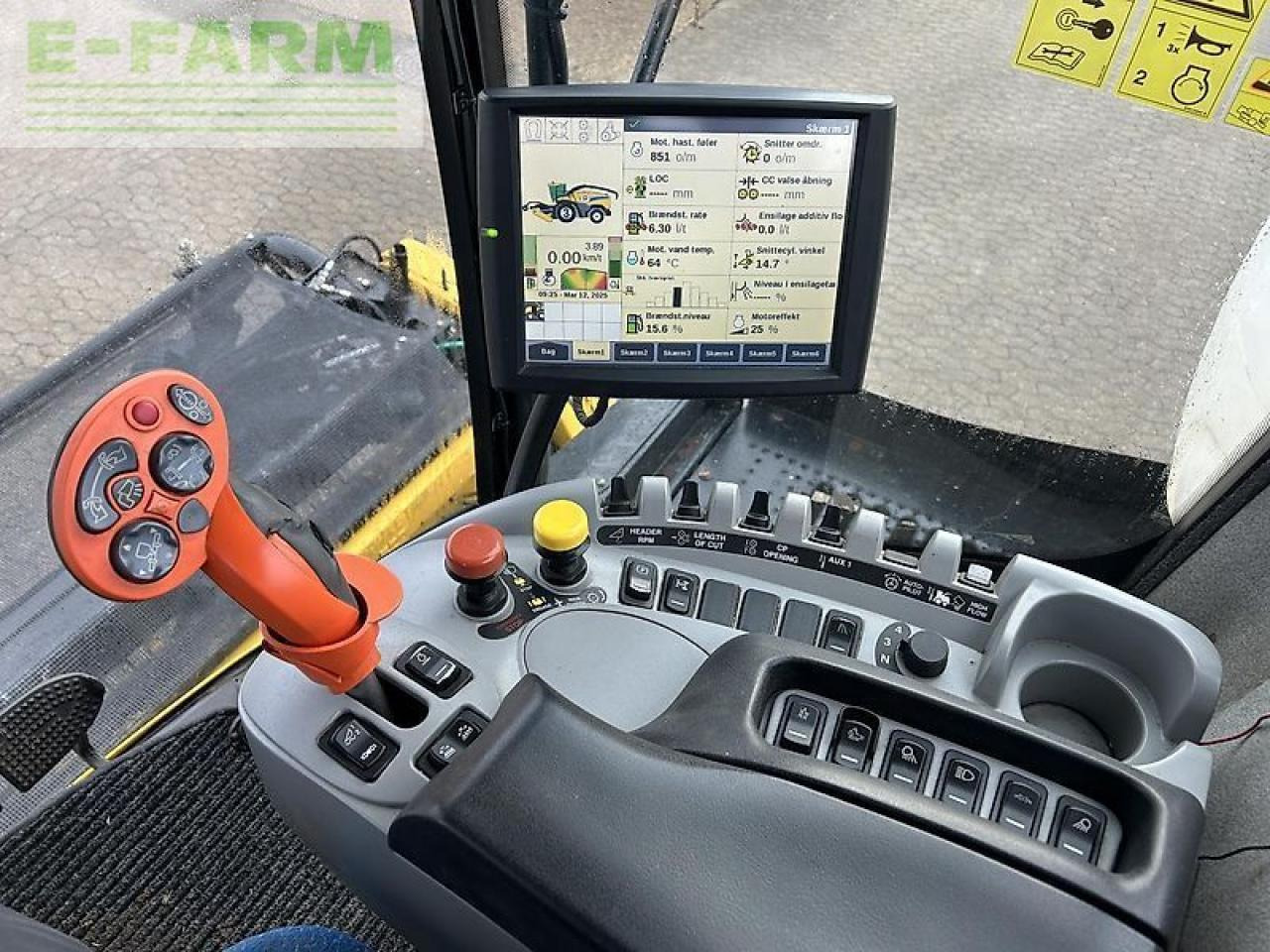 New Holland fr 600 - Кормоуборочный комбайн: фото 3 New Holland fr 600 - Кормоуборочный комбайн: фото 3