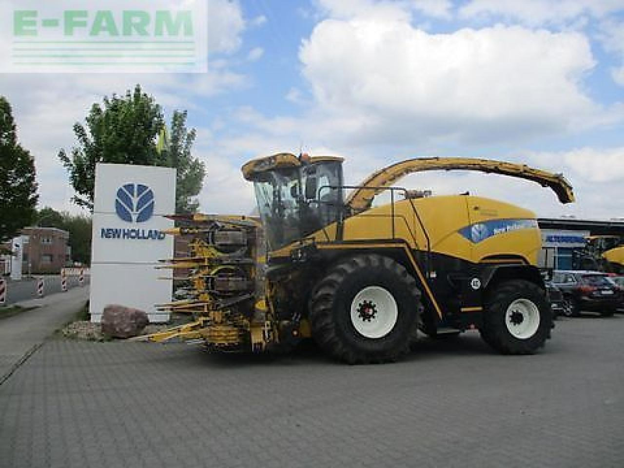 New Holland fr 9050 / fr9050 - Кормоуборочный комбайн: фото 1 New Holland fr 9050 / fr9050 - Кормоуборочный комбайн: фото 1