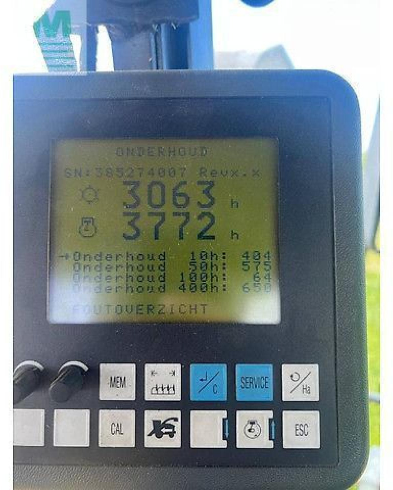 New Holland fx 60 - Кормоуборочный комбайн: фото 4 New Holland fx 60 - Кормоуборочный комбайн: фото 4