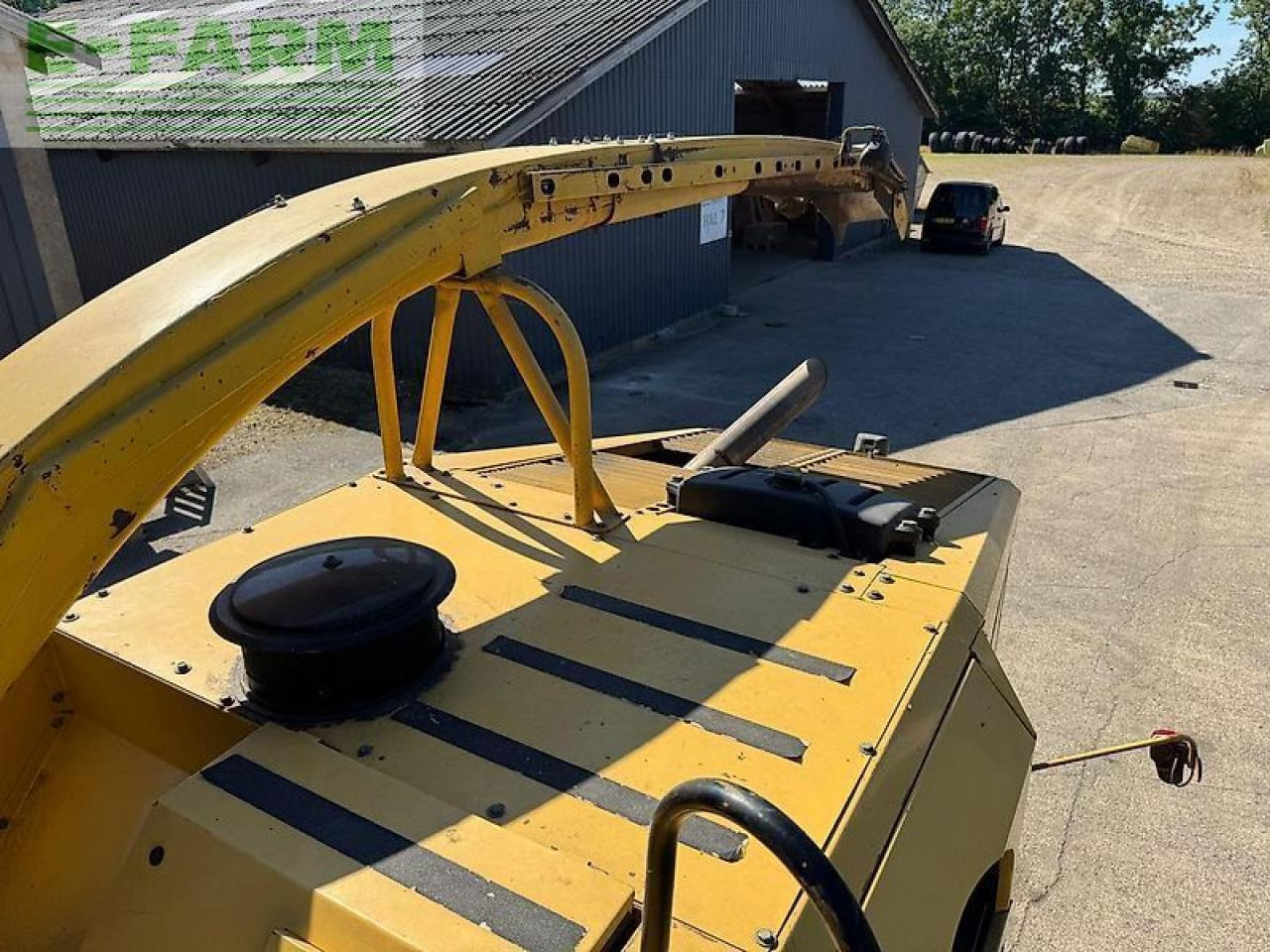 New Holland fx38 - Кормоуборочный комбайн: фото 3 New Holland fx38 - Кормоуборочный комбайн: фото 3