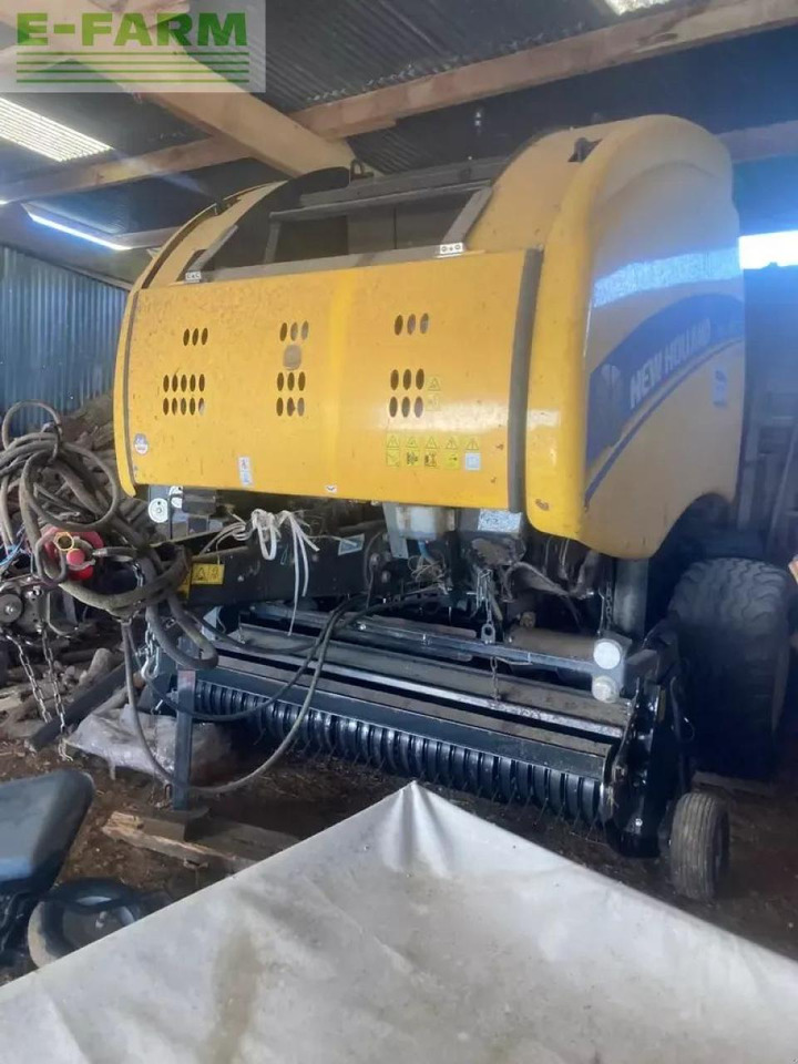 New Holland roll belt 180 - Пресс-подборщик тюковый: фото 2 New Holland roll belt 180 - Пресс-подборщик тюковый: фото 2