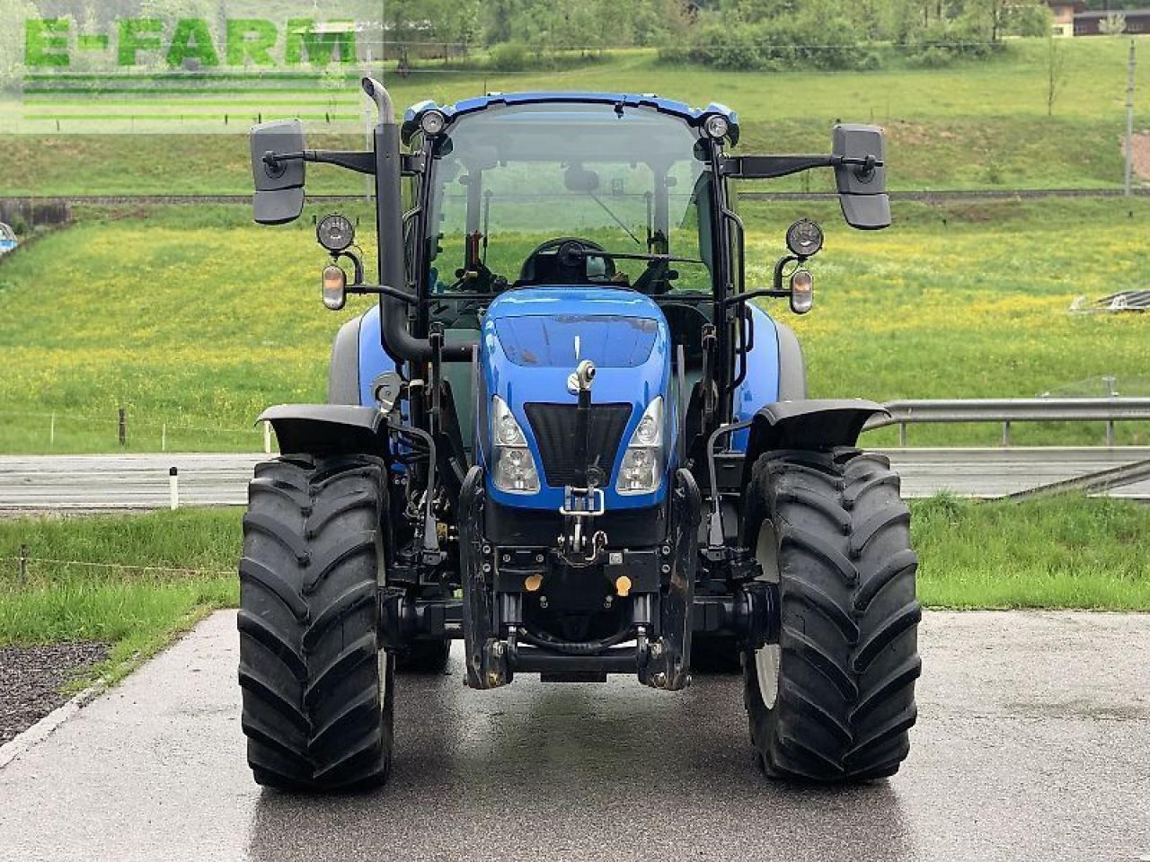 New Holland t 5.105 - Трактор: фото 3 New Holland t 5.105 - Трактор: фото 3