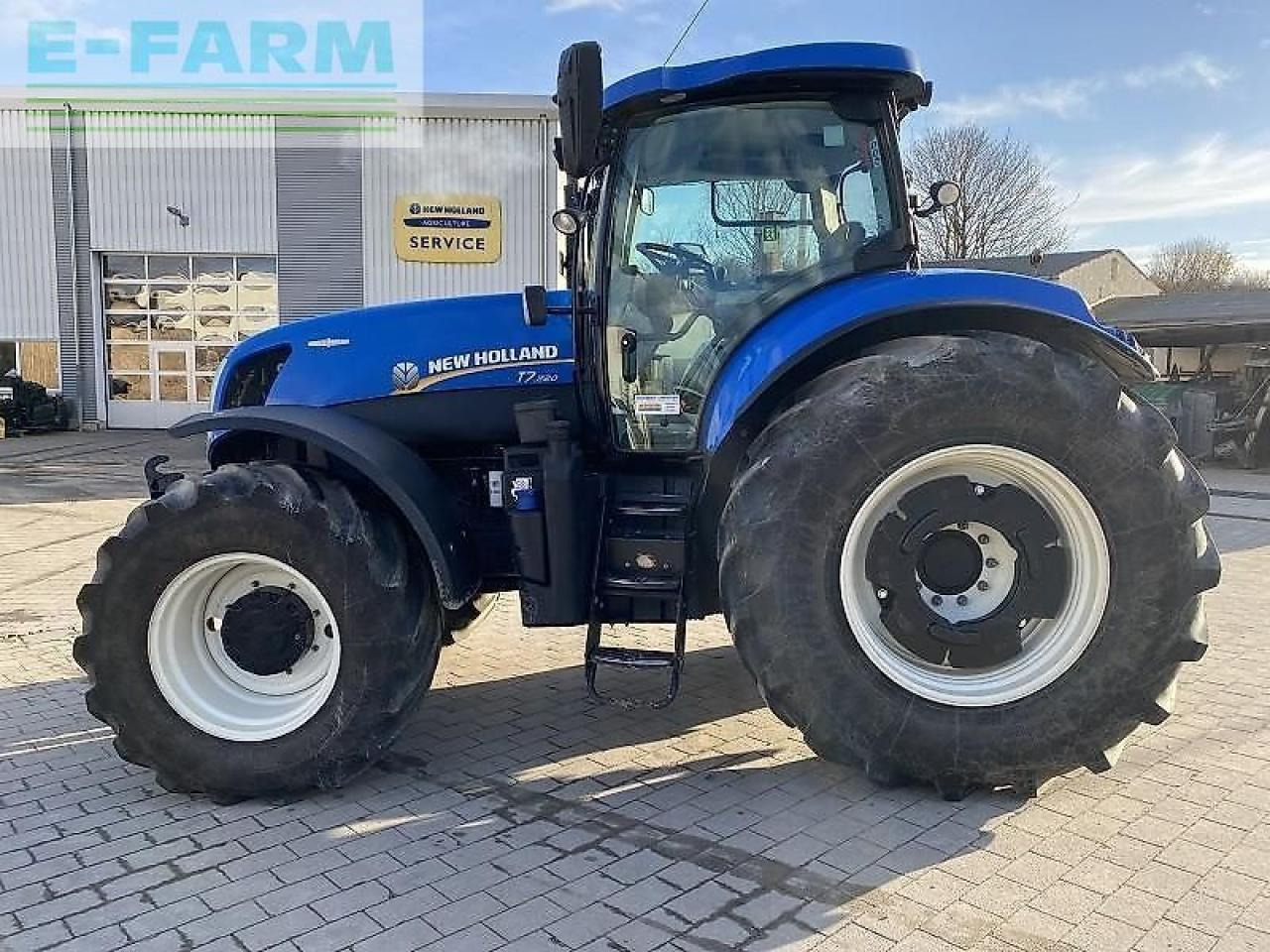 New Holland t 7.220 ac - Трактор: фото 1 New Holland t 7.220 ac - Трактор: фото 1